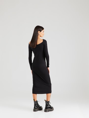 NU-IN - Vestido em preto