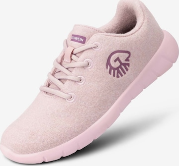 Baskets basses GIESSWEIN en violet : devant