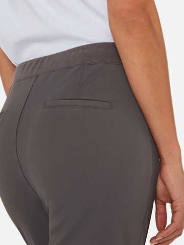 Mavi Tapered Hose 'Nea' in Grau