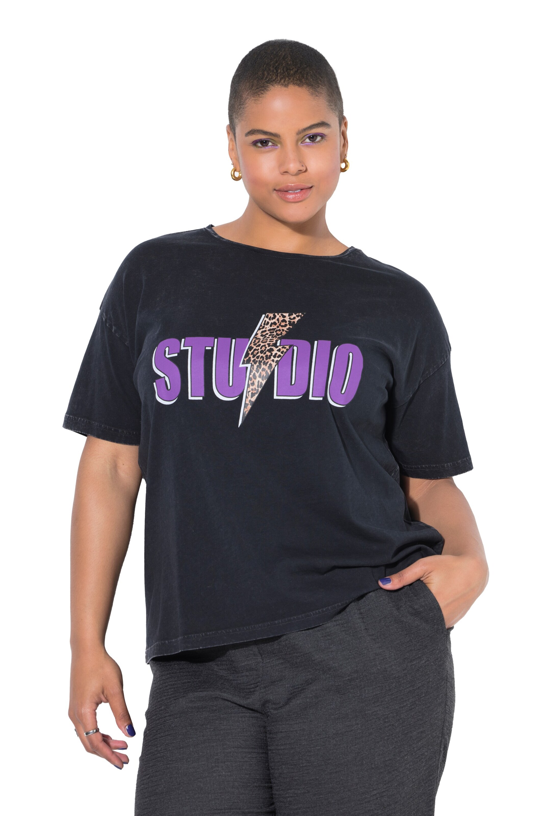Studio Untold Shirt in Grey: front