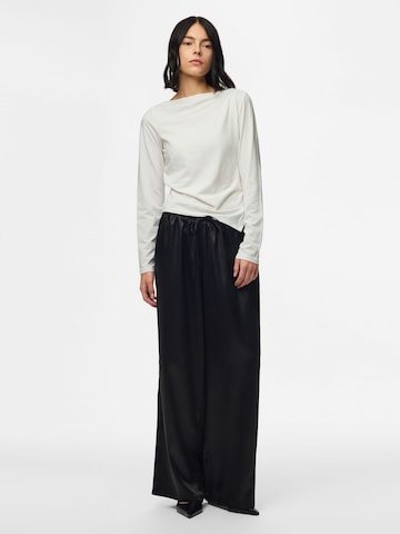 PIECES Wide Leg Hose 'PCEVY' in Schwarz: Vorderseite