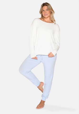 CC DK - Camiseta para dormir 'Britt' en blanco: frente