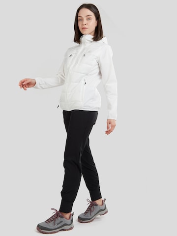 Fundango Performance Jacket 'Mina' in White