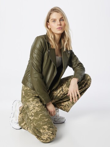 PIECES Between-Season Jacket 'SUSSE' in Green