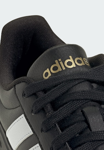 ADIDAS SPORTSWEARNiske tenisice 'Streettalk' - crna boja