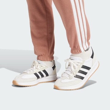 ADIDAS SPORTSWEAR Конический (Tapered) Спортивные штаны 'Essentials' в Ярко-розовый