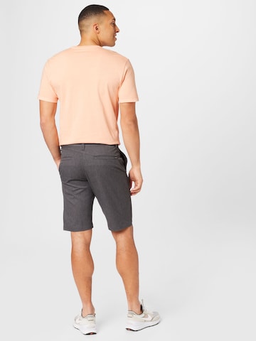 Volcom Regular Shorts in Grau