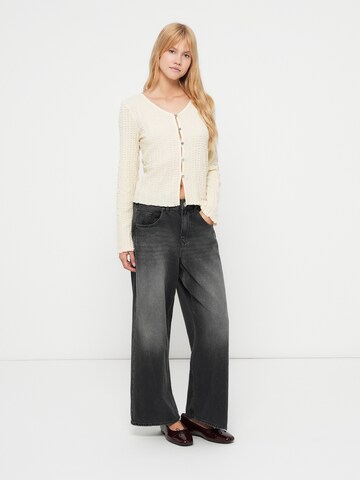 ONLY - Casaco de malha 'ONLELLA' em bege