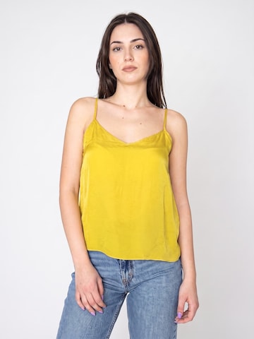 Top 'W' Canotta Oilva 311SD45091 Green Tanktop' di Alessia Santi in giallo