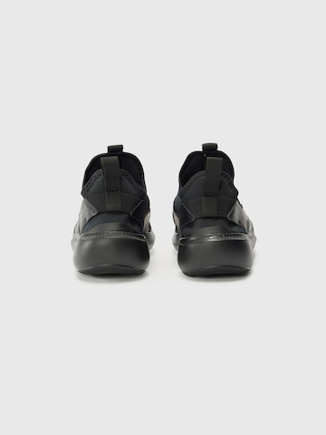 NIKE Urheilukengät 'FLEX RUNNER 4' värissä musta