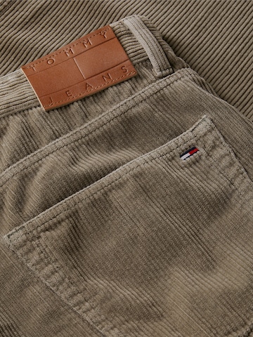 Tommy Jeans Regular Housut 'Jaimie' värissä vihreä