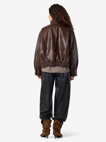 Veste mi-saison 'NMFlora' Noisy may en marron