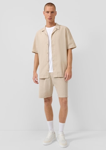 QS Regular Broek in Beige: voorkant