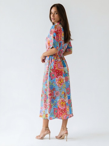 Introvertie VIENNA - Vestido camisero en Mezcla de colores