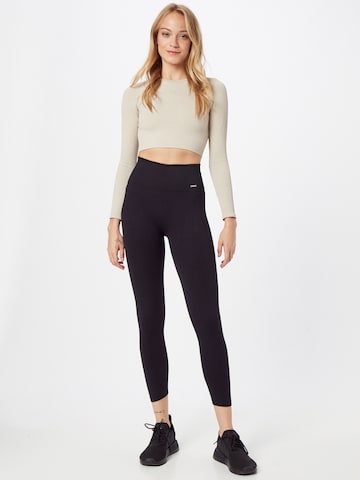 Skinny Pantaloni sport de la aim'n pe negru