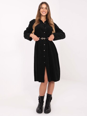 Madnezz House Dress in Black: front