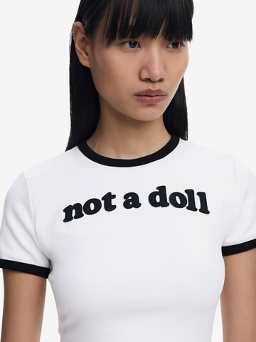 Desigual Футболка 'Not a Doll' в Белый