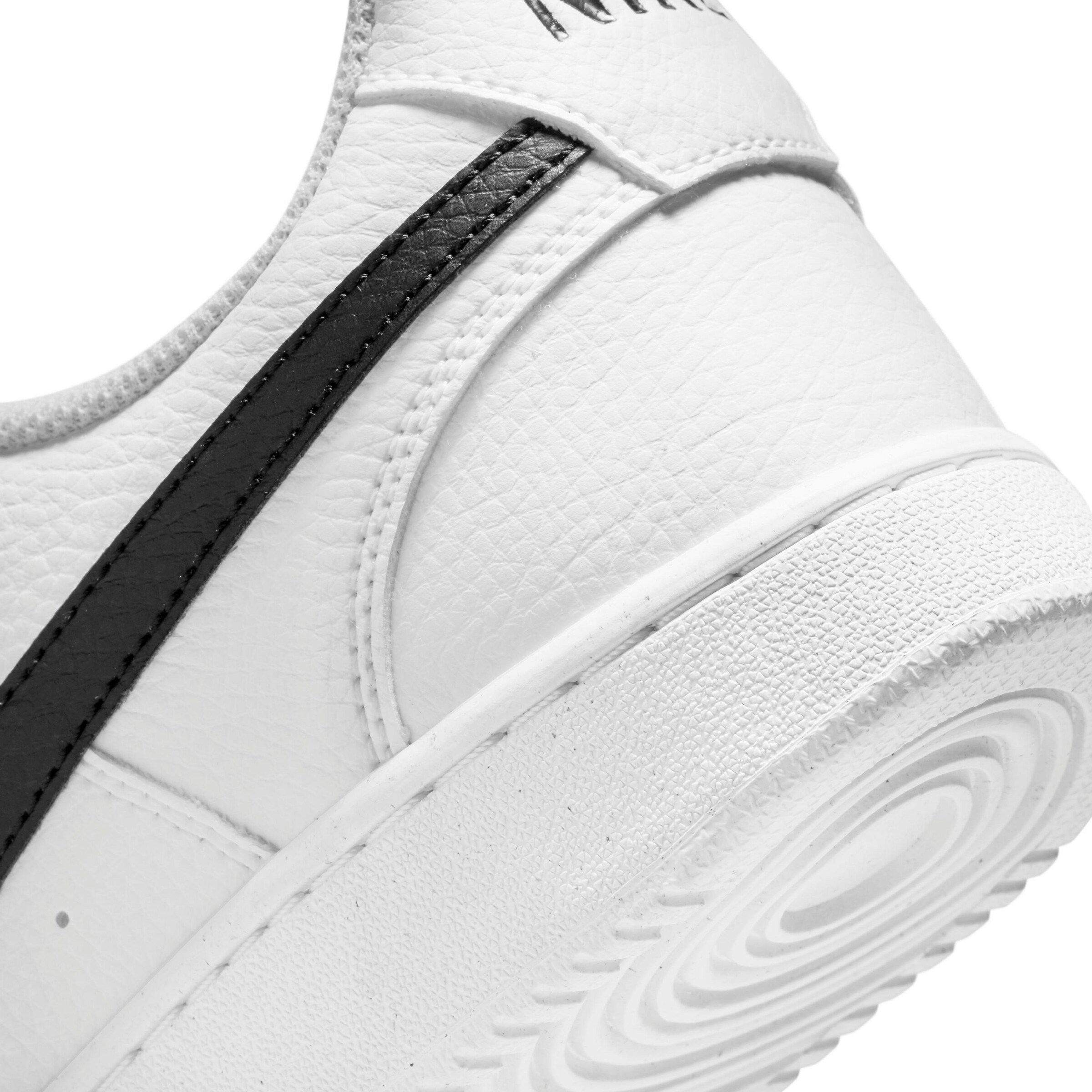 Baskets basses 'Court Vision' Nike Sportswear en blanc