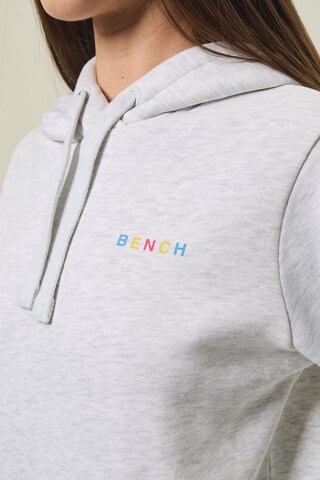 BENCH Sweatshirt in Grau