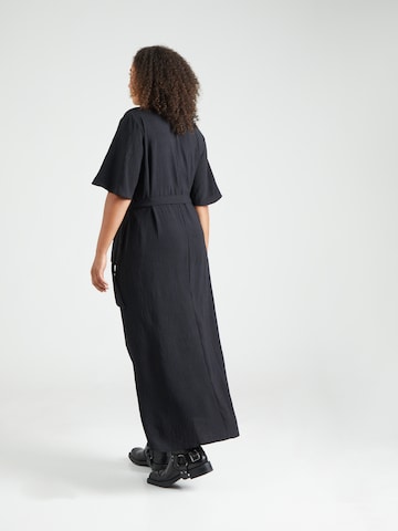Rochie 'VMCMANNI' de la Vero Moda Curve pe negru