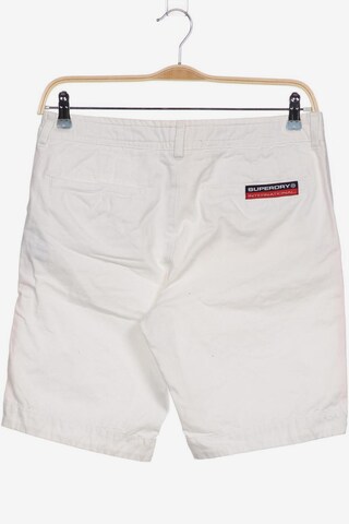 Superdry Shorts 33 in Weiß
