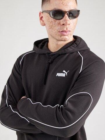 PUMA - Sweatshirt de desporto em preto