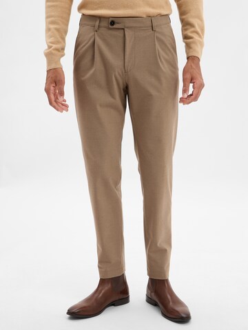 bugatti Tapered Pants in Beige: front