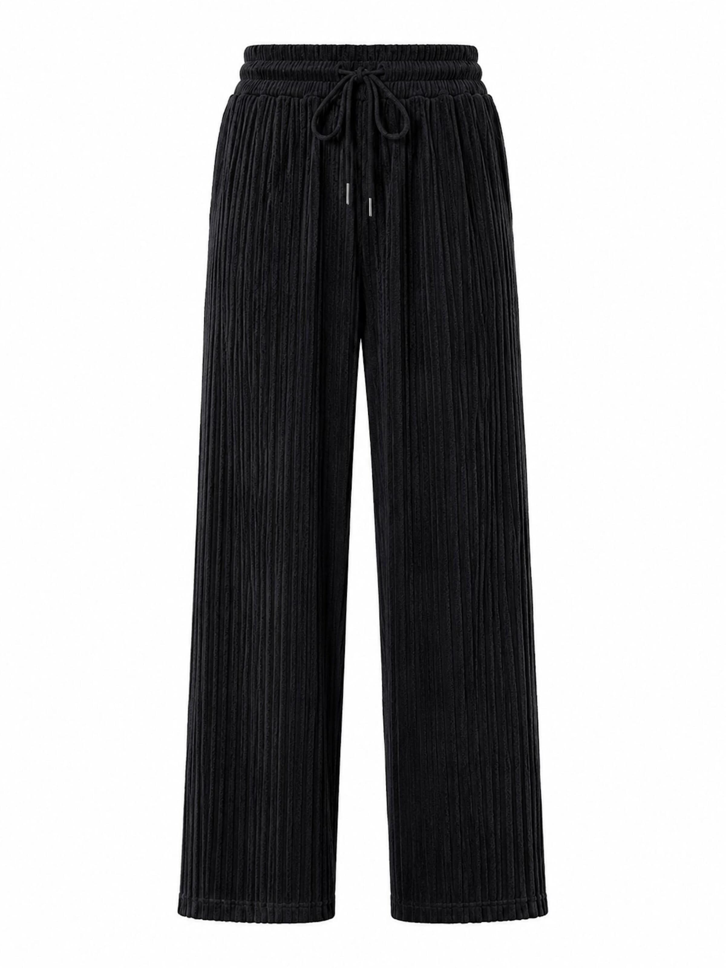 Worldclassca Pleated Pants in Black: front