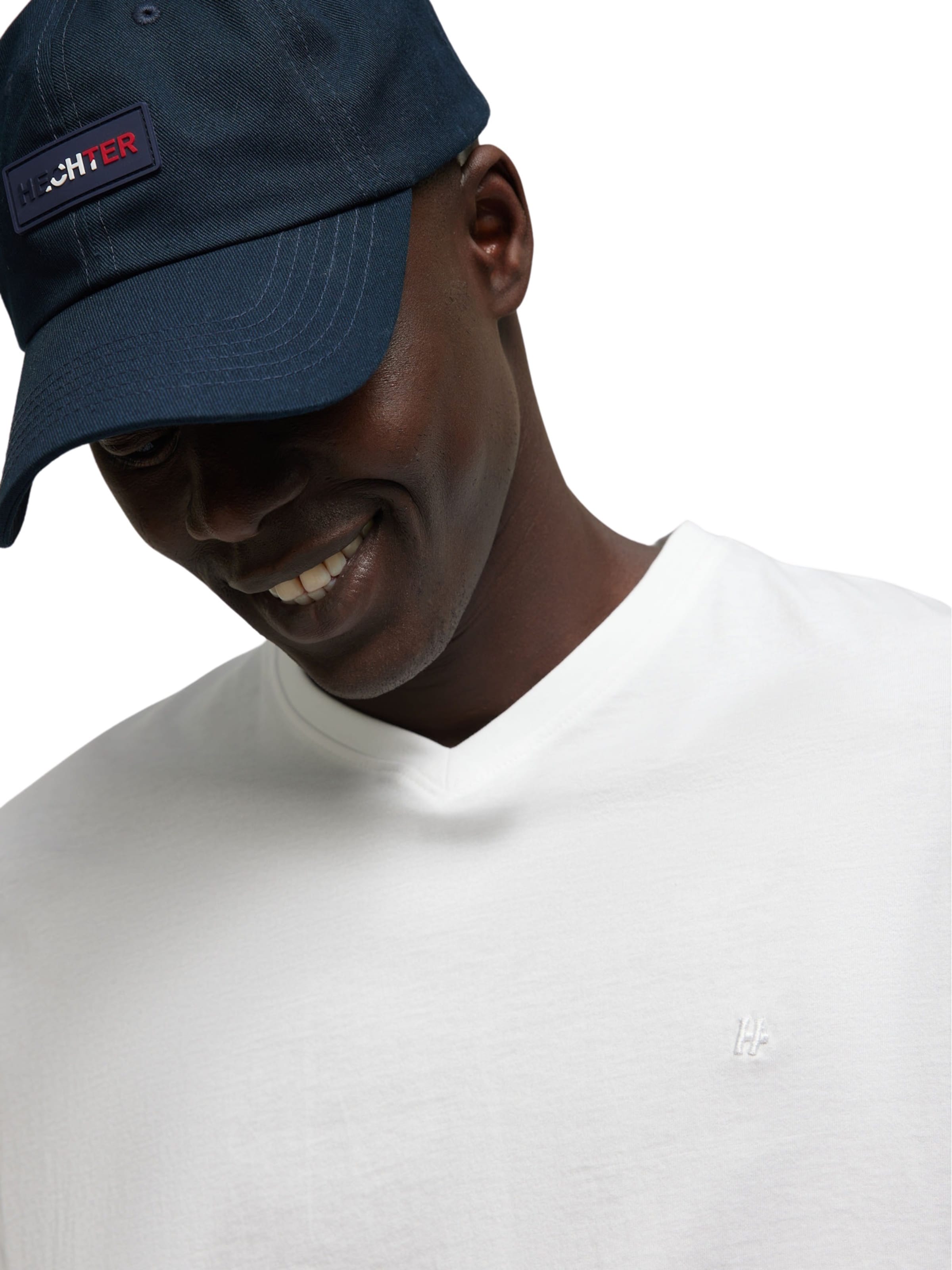 HECHTER PARIS Shirt in White