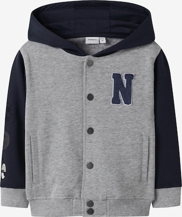 Veste de survêtement 'NMMNyree' NAME IT en gris : devant