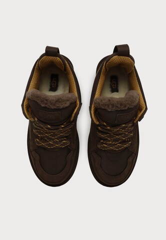 UGG - Botas com atacadores 'Lowmel' em castanho
