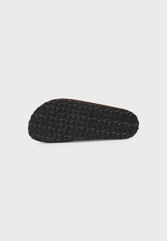 BIRKENSTOCK Pantofle 'Amsterdam' – hnědá