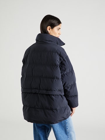 BLONDE No. 8 Zimná bunda 'Simply' - Čierna