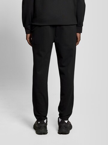 Lyle & Scott Regular Broek in Zwart