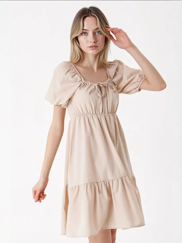 Bigdart Dress in Beige