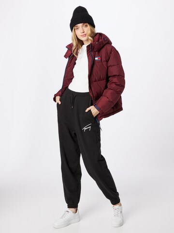 Tommy Jeans Kurtka zimowa 'ALASKA' w kolorze czerwony