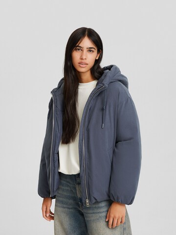 Veste mi-saison Bershka en gris : devant