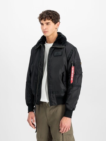 ALPHA INDUSTRIES Winterjacke 'B15-3 TT'‌ in Schwarz: Vorderseite