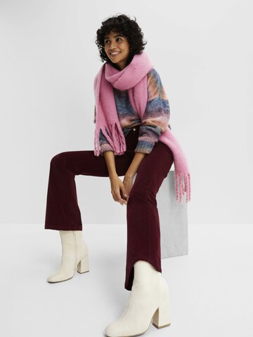 Bootcut Pantaloni di bonprix in rosso