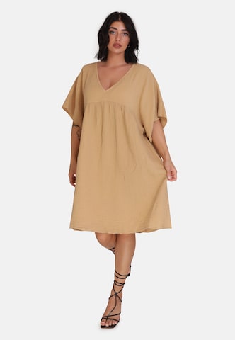 Abito estivo di Elara in beige: frontale