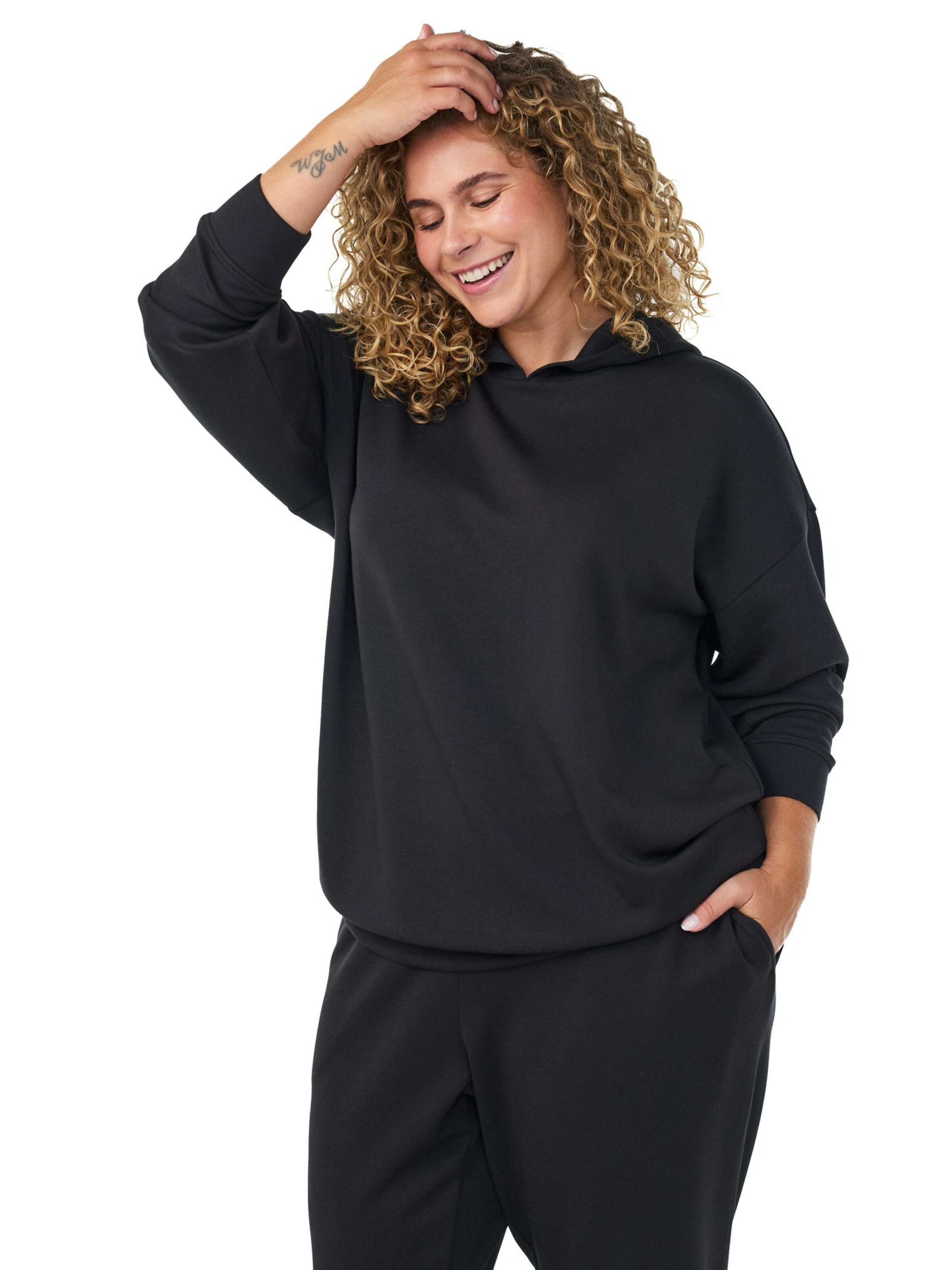 Zizzi Pullover in Schwarz