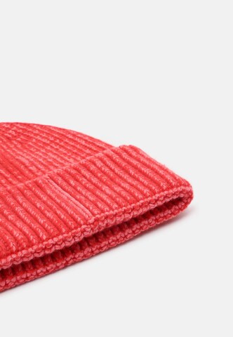 Unio Hamburg Beanie 'Mika Stone Washed' in Red