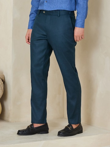 Next Slimfit Hose in Blau: Vorderseite