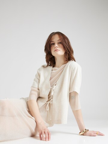 modström Pusero 'Irfan' värissä beige