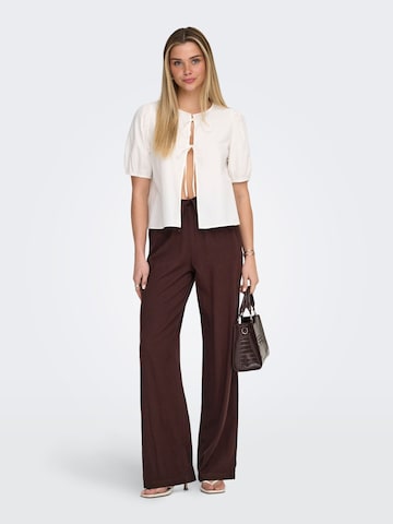 ONLY Loosefit Broek 'ONLGoa' in Bruin: voorkant