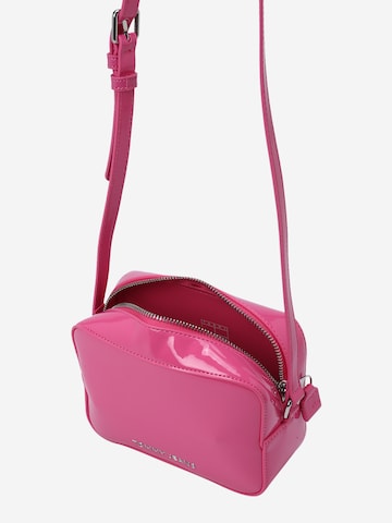Borsa a tracolla 'Ess Must' di Tommy Jeans in rosa