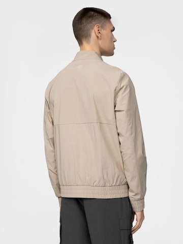 Veste de sport 'KUMC002' 4F en beige