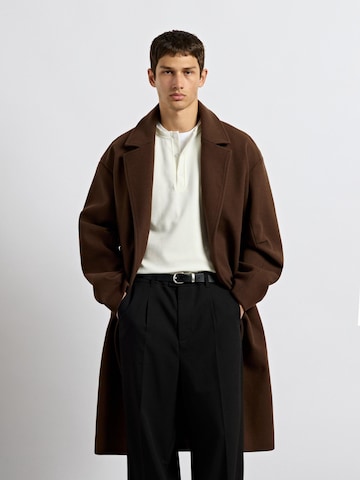 Burocs Between-Seasons Coat in Brown