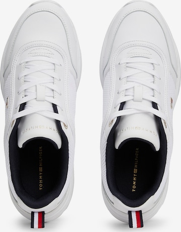 TOMMY HILFIGER Sneakers in White