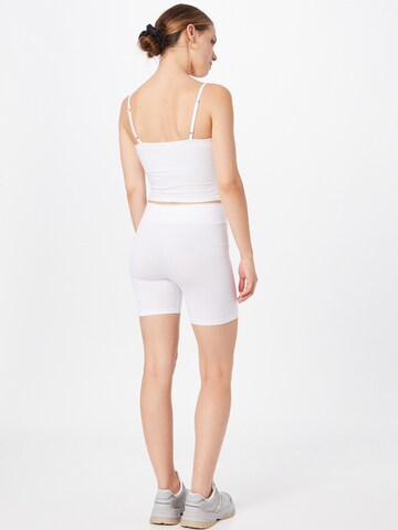 SAINT TROPEZ Skinny Shorts 'Ninna' in Weiß